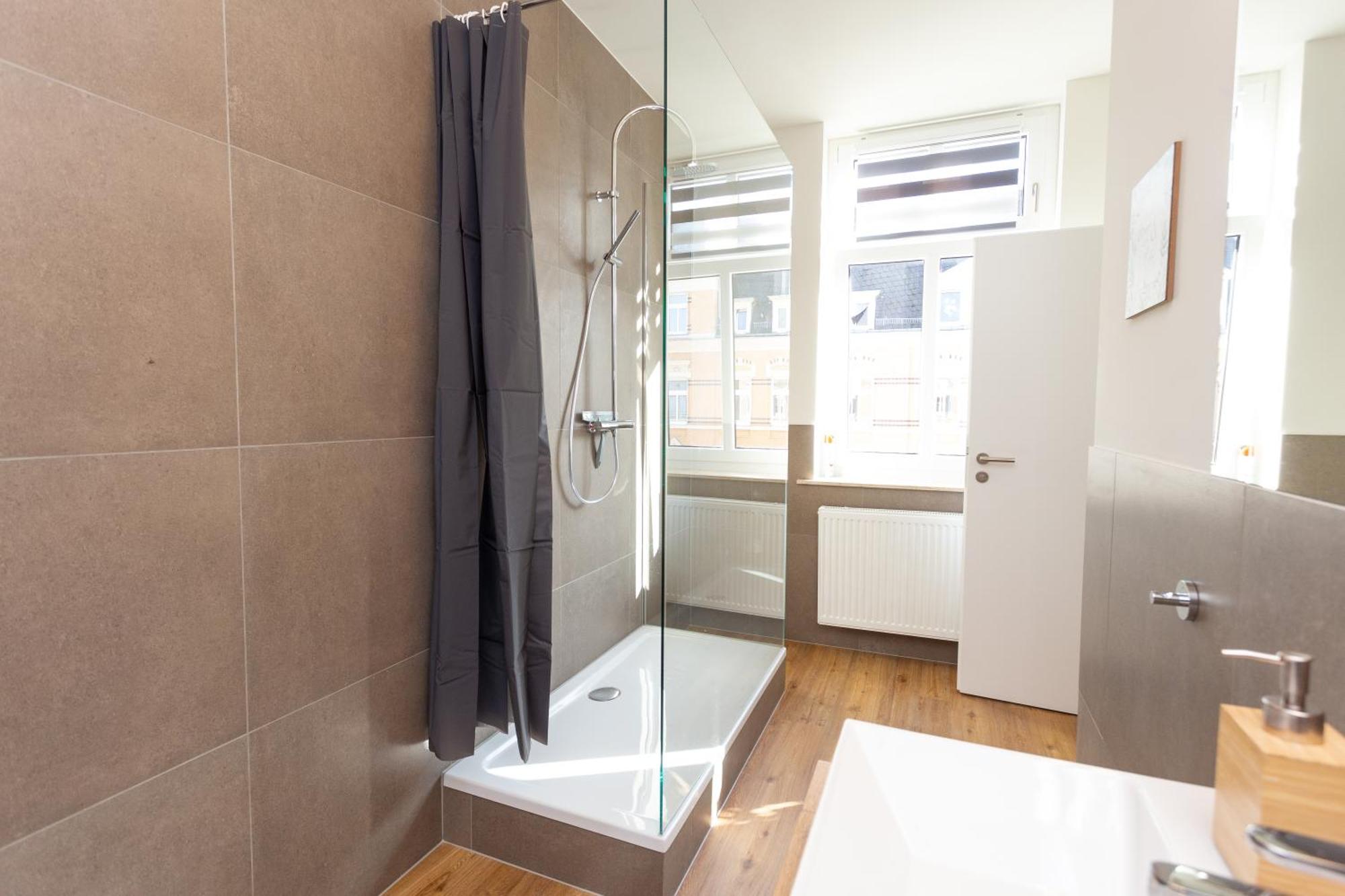 Fullhouse - Zwickau - F45 Apartments - Smarttv - Nespresso Luaran gambar
